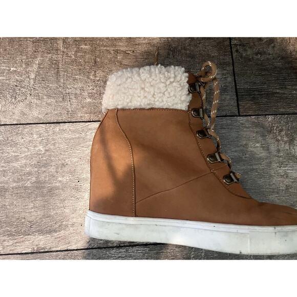 Kenneth Cole Kam Hiker Wedge cozy boots size & Brown - Picture 4 of 12